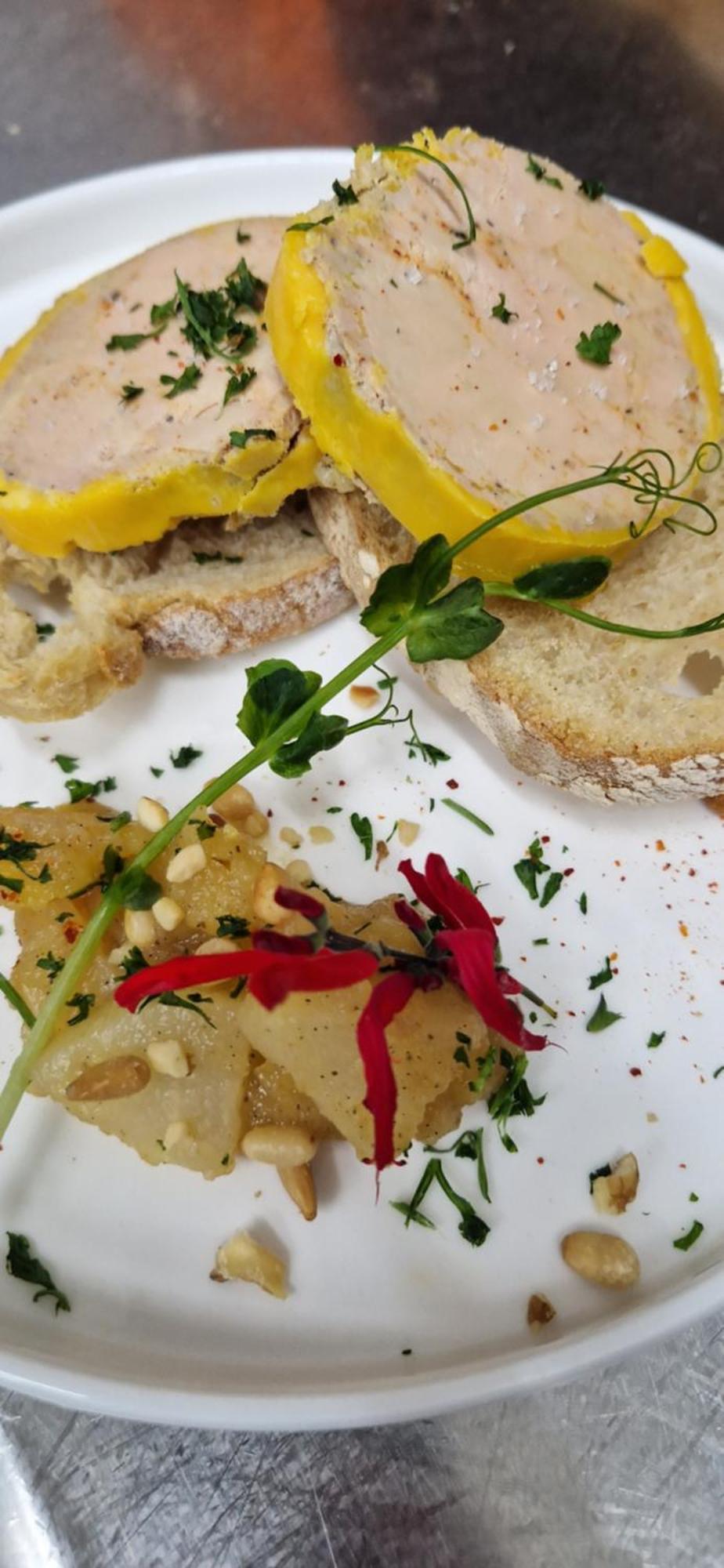 Chateau D'Arance Hotel Restaurant Espace Bien-Etre Cette-Eygun Bagian luar foto